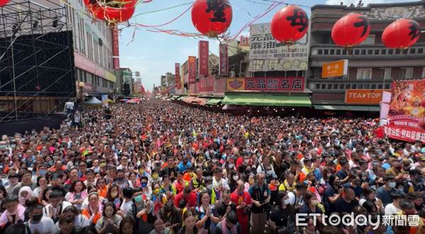 白沙屯媽祖又顯靈！好友命在旦夕「多日昏迷不醒」 他代為跪求「當晚神蹟就發生」驚喊：頭皮發麻