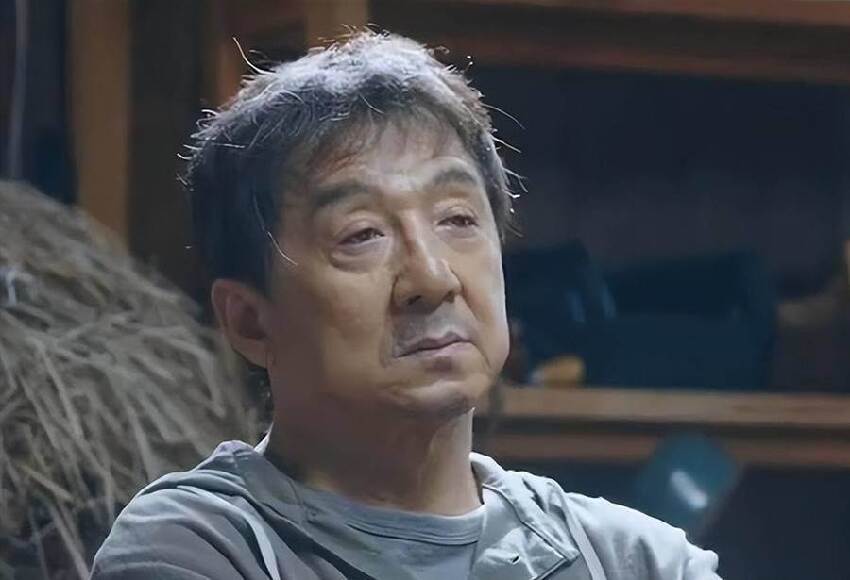 成龍老了，李連杰老了，周星馳也老了，而「63歲的他」看起來卻像30歲！