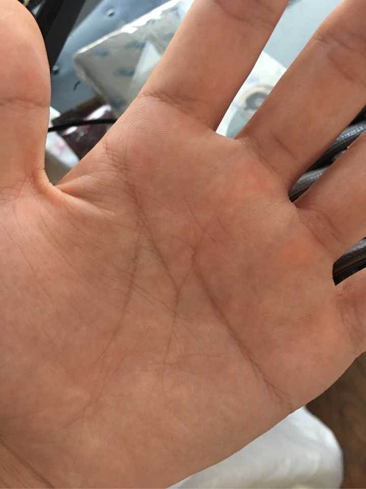 百年難遇！手有「M紋的人」是少有的福星，必定「大富大貴」不用愁