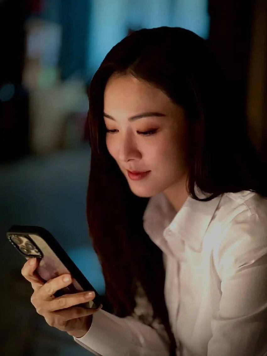 TVB男星大曬新劇女主角靚照！稱讚其顏值最高演技最好！身邊好友瘋狂求介紹！