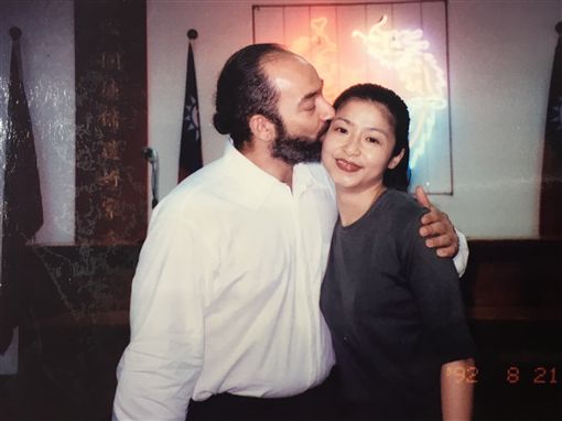 曾搭檔況明潔！60歲女星「借種生下混血兒」　苦當單親媽「生父跳出來痛罵」：根本侮辱人