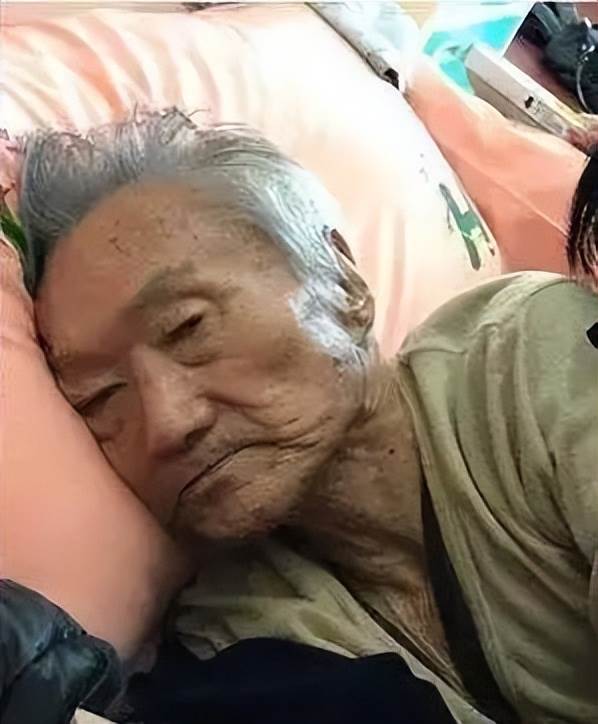 2018年，台灣著名主持人赴瑞士安樂死！兒子講述其「安樂前慘狀」： 我非常後悔！