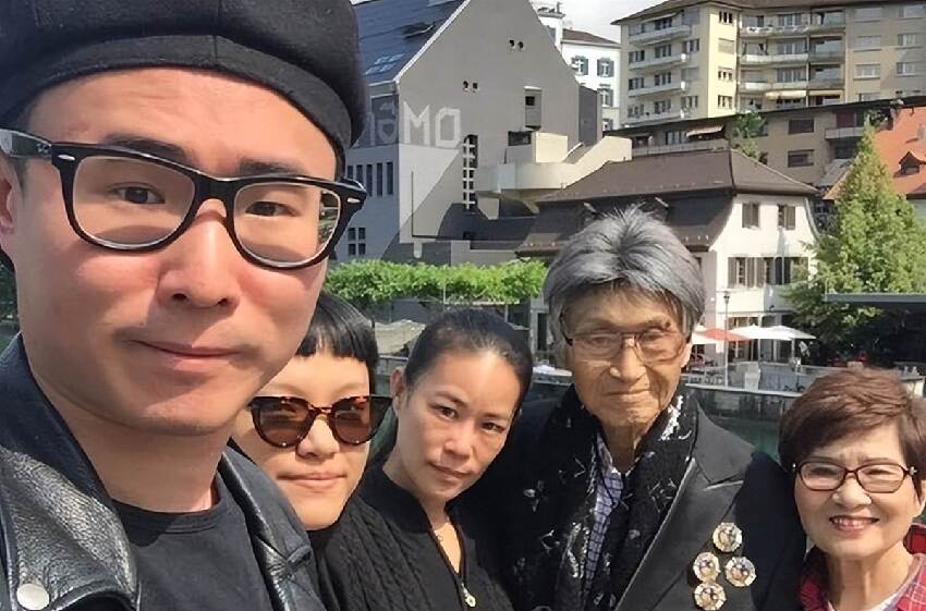 2018年，台灣著名主持人赴瑞士安樂死！兒子講述其「安樂前慘狀」： 我非常後悔！