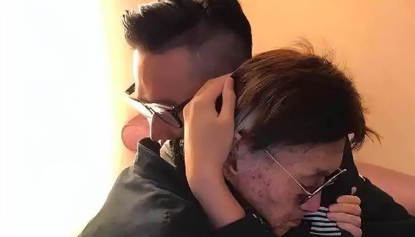 2018年，台灣著名主持人赴瑞士安樂死！兒子講述其「安樂前慘狀」： 我非常後悔！