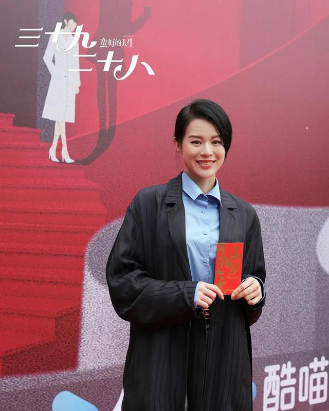 何依婷懷孕六個月公布寶寶性別，胡杏兒自爆在內地演不到女一號