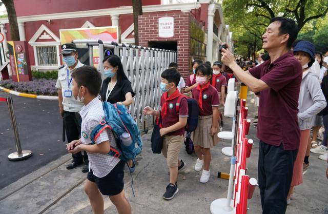 14歲女孩跳樓輕生！寫滿2頁遺書「他入獄，我一定復活」...媽媽痛哭：「全被老師逼的」