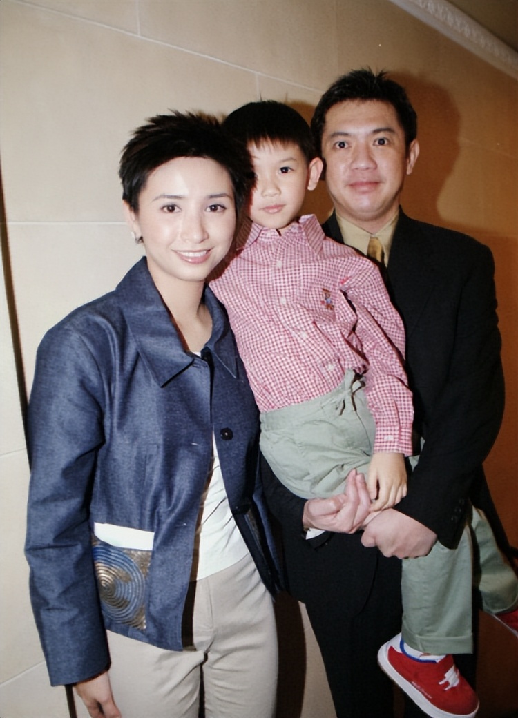 百億富二代吳婉芳兒子大婚!乾爹張學友現場獻唱,曾志偉李嘉欣鄭伊健齊聚賀喜