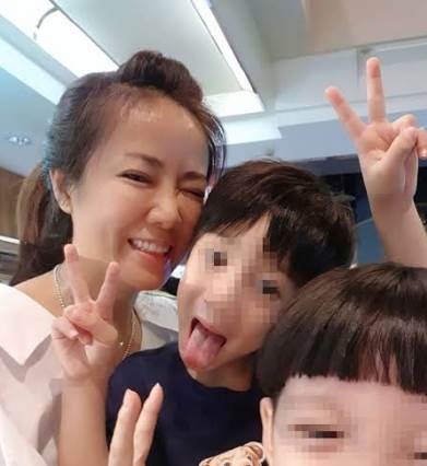 陳仙梅一家四口全家福曝光，兩兒子正面照洩露震驚眾人，丈夫真實身份終於瞞不住