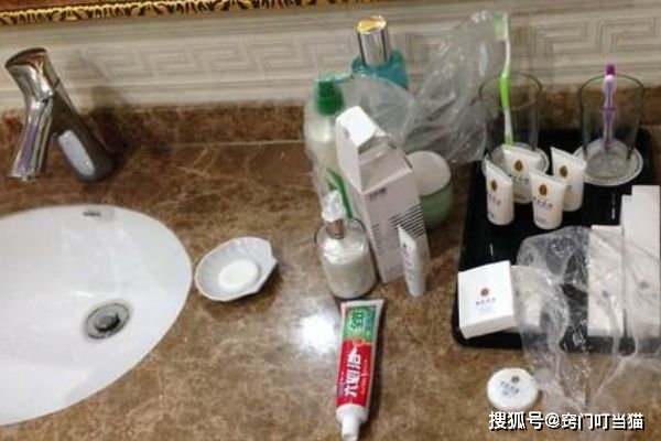 住飯店退房時！「3樣東西」記得帶走　自己付過錢的：不拿是你的損失