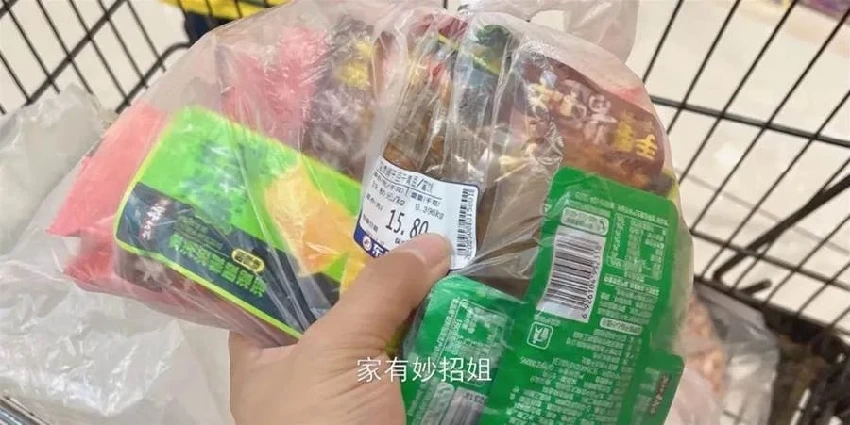 超市的白色塑料袋為啥免費？很多人當寶扯回家了，勸你別佔便宜了