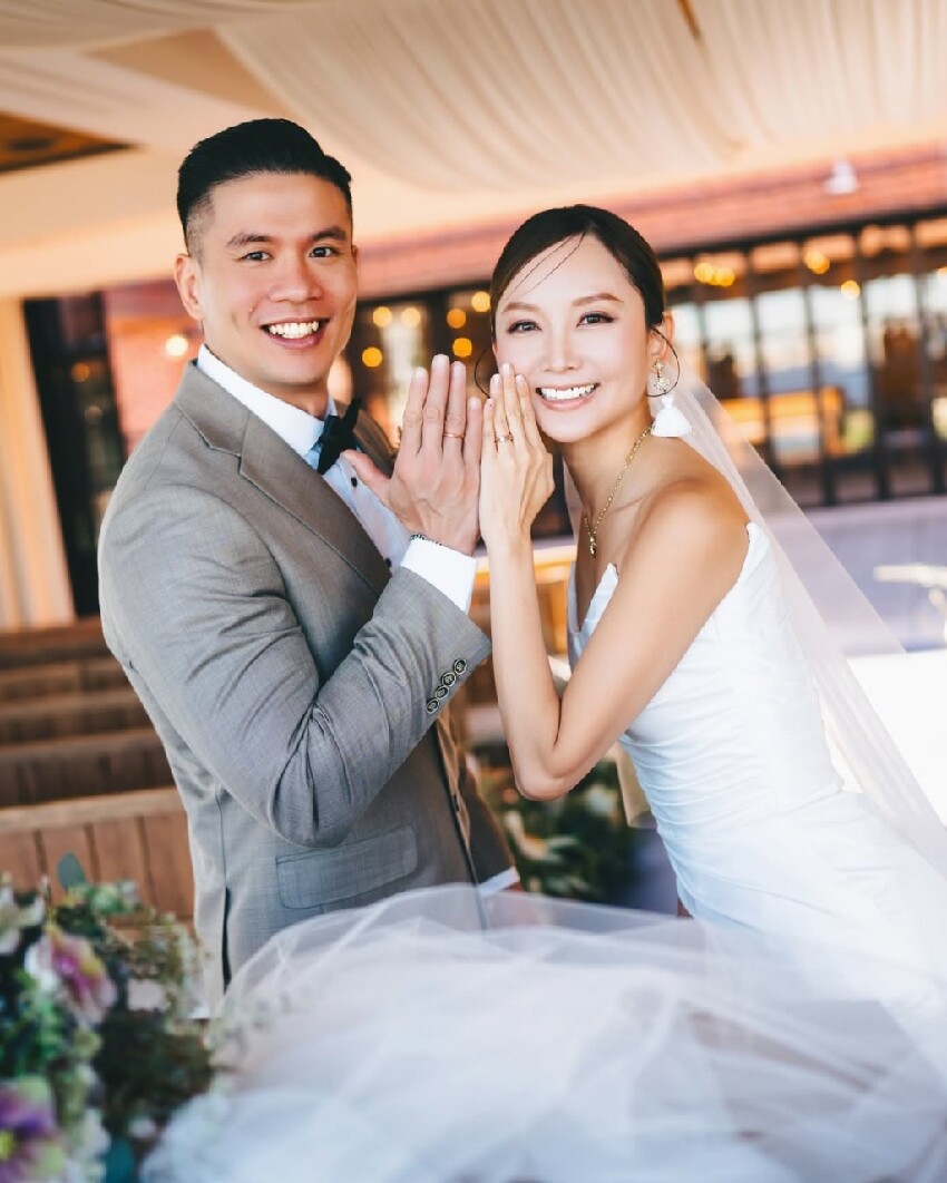 恭喜！又一位前TVB女星順利舉辦婚禮，相戀多年終於修成正果