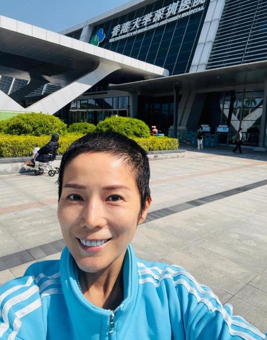 51歲患癌港姐睡夢中安詳離世，生前已辦追思會，前夫承諾照顧女兒