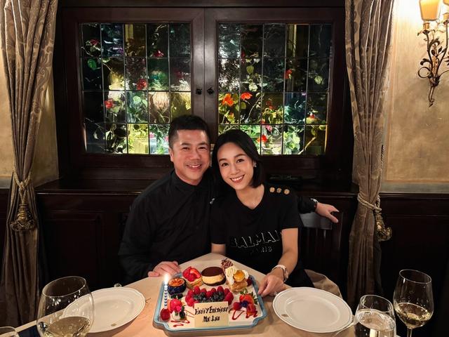 黃心穎結婚一年疑成功懷孕！近照身形圓潤孕味濃，多次刻意遮肚子