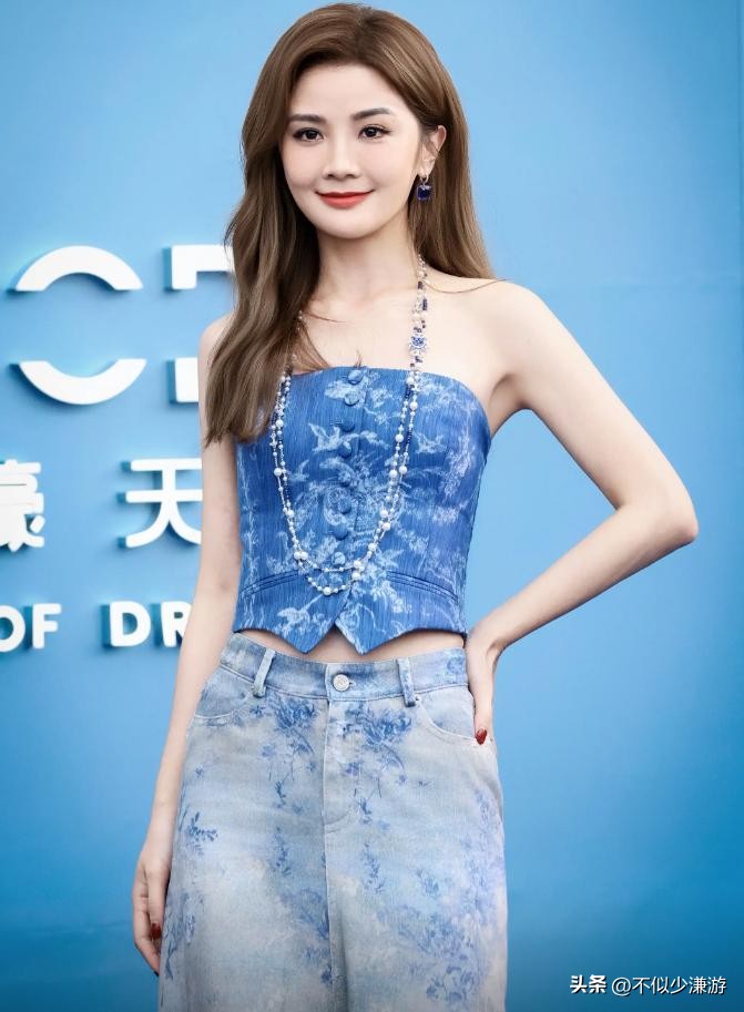 澳門這晚成「見光死」現場,高清鏡頭暴露真顏,劉嘉玲丑得沒眼看