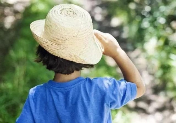 當孩子生氣時,父母「教養四步驟」讓你培養高情商孩子!