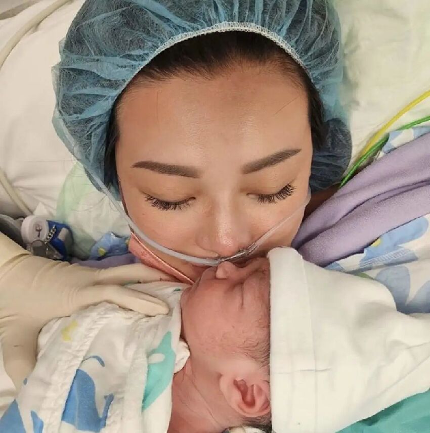 恭喜！香港亞姐冠軍宣布三胎產子，插氧氣管帶妝分娩被指偶像包袱太重