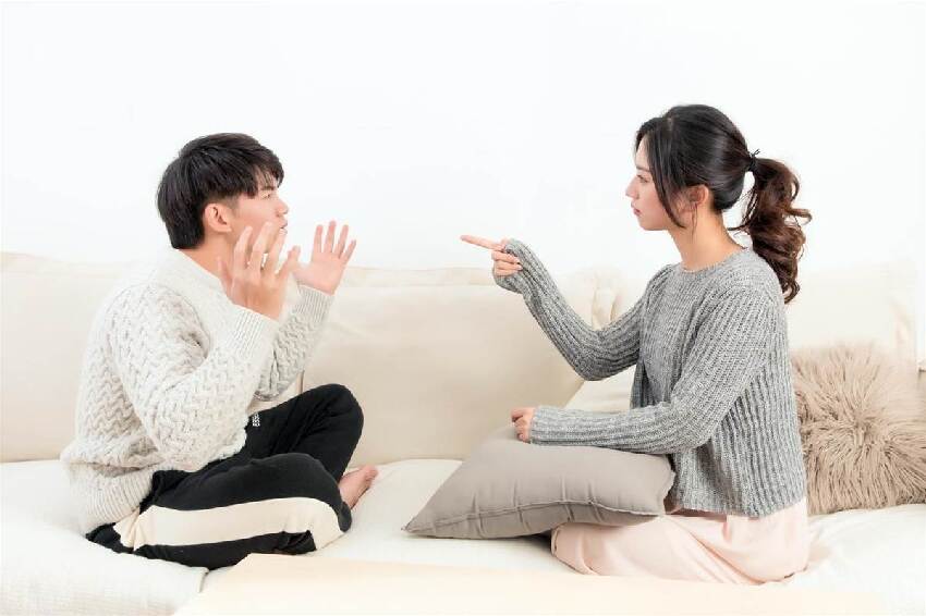 北大才女赴美留學，入職頂尖藥企，用金屬鉈毒殺清華丈夫，被判終生監禁卻微笑：我不後悔！