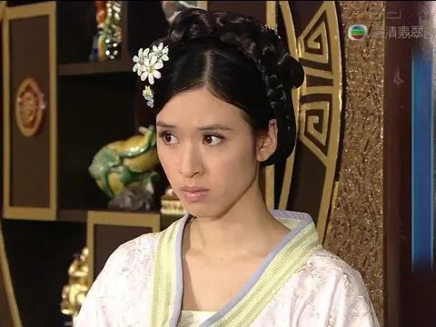 TVB「御用丫鬟」整容失敗后激罕露面，離巢10年如今顏值回春！