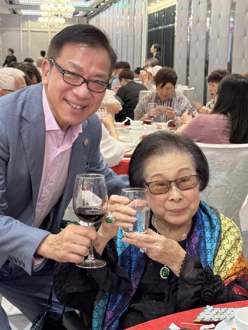 96歲香港殿堂級女星近況曝光，她手握大量街鋪商廈，身家超乎想象