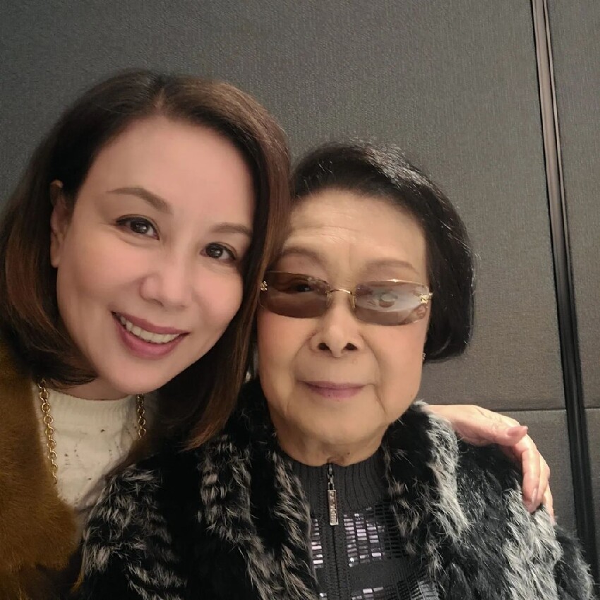 96歲香港殿堂級女星近況曝光，她手握大量街鋪商廈，身家超乎想象