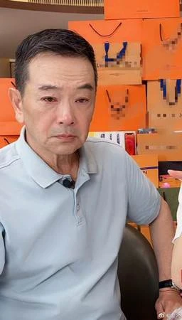 為何不好好拍戲？張晨光「65歲被人指著鼻子罵」心酸落淚　強顏歡笑「雙眼泛紅繼續賣貨」背後故事引熱議！