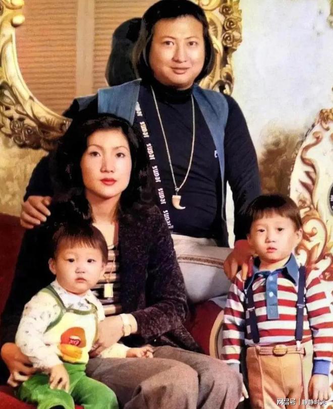 和洪金寶離婚30年，韓國前妻罕見現身為孫子慶生，和高麗虹差距大