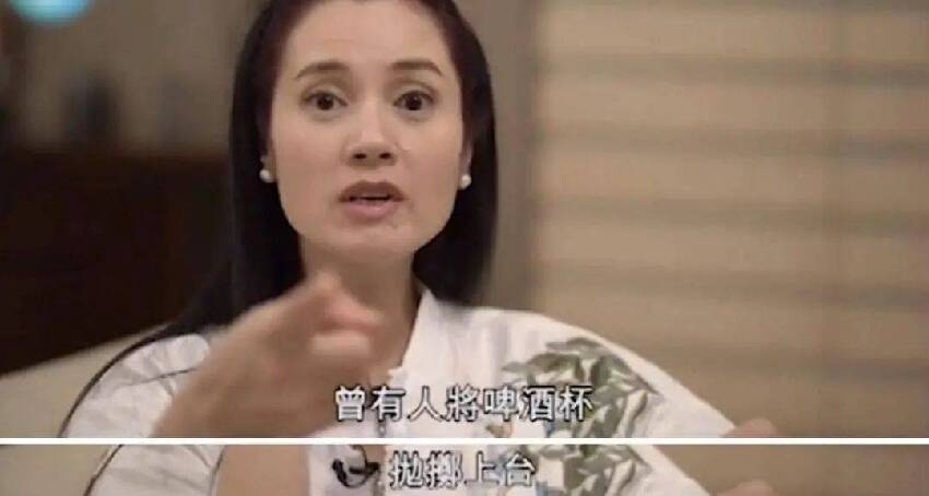 一代艷星靠美色傍上大佬，被拋棄后成了清潔工，一切都是報應？