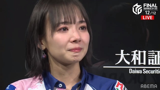 根本無法專心❤️日本麻將選手「美到像洋娃娃」五官超甜美　身高170公分「還暗藏豐滿曲線」太犯規