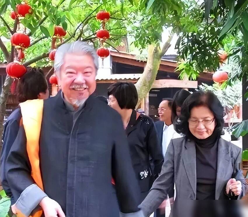 謝賢走了，蔡瀾走了，李敖也走了，四大風流才子只有他還活著