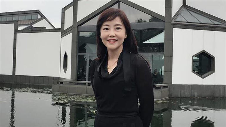 結婚35年膝下無子，尹乃菁「媒體教父」丈夫身份驚人！當年捲入婚外情疑雲，真相終於大白