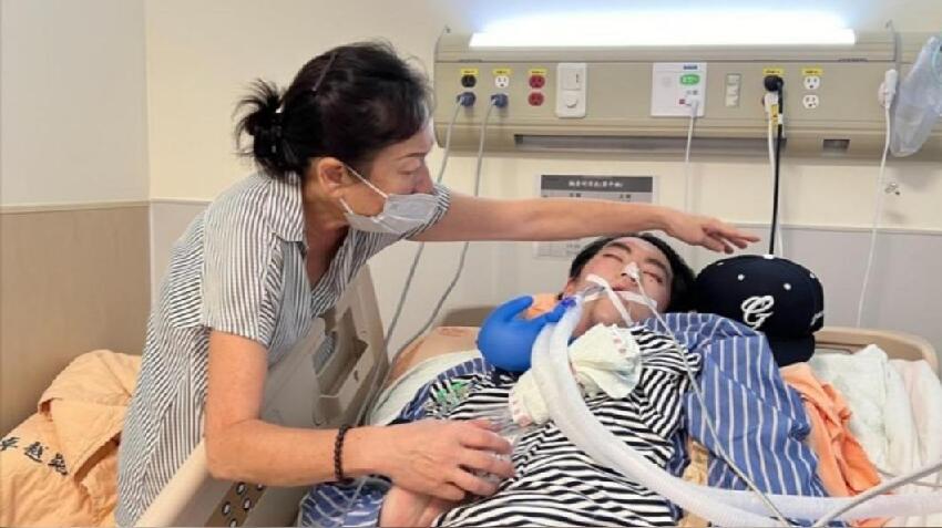 台灣綜藝咖！25歲男星「昏迷指數剩3」插管病況曝光  媽病床旁輕喚：「快點醒來」