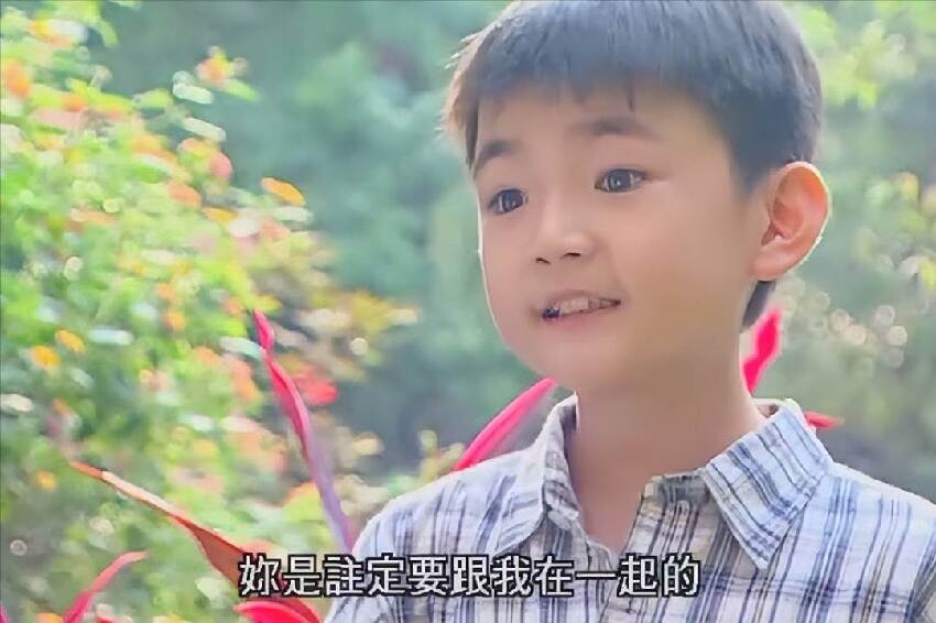 當年，台灣有位童星「6歲時拍戲走紅」，一度家喻戶曉，卻在「16歲時黯然入獄」，他的故事令人不剩唏噓…