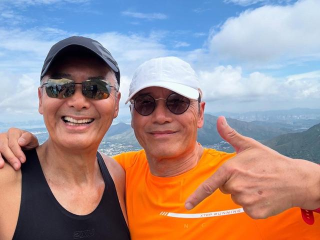 周潤發70歲生日,苗僑偉送祝福以3字尊稱對方