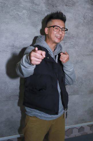 本土劇男星爆秘婚「牽手7年的她」!昔為病母醫藥費「跑去餐廳洗碗」終苦盡甘來