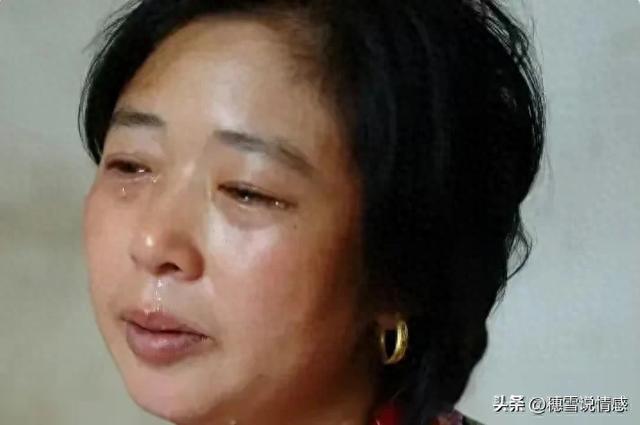 媳婦長得很漂亮！兒子婚前「我們第一次與未來親家見面」 但「看到親家公指了指腹部」我嚇出一身冷汗