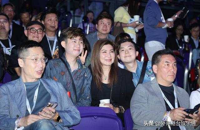 謝霆鋒演唱會：英皇老闆率群星到場力挺，TVB、ViuTV高層現身支持
