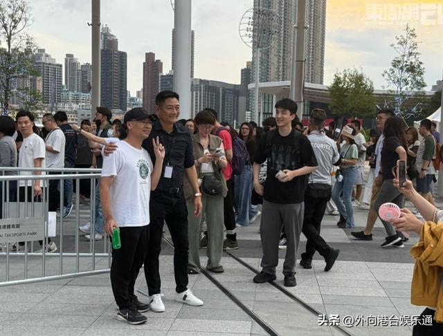 謝霆鋒演唱會:英皇老闆率群星到場力挺,TVB、ViuTV高層現身支持