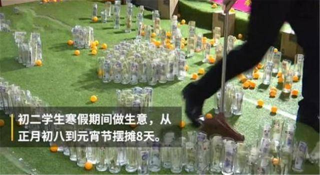 只和爸媽要幾百塊贊助！國中生擺地攤「才8天就賺9萬」　看到「他賣的東西」網狂讚：商業鬼才