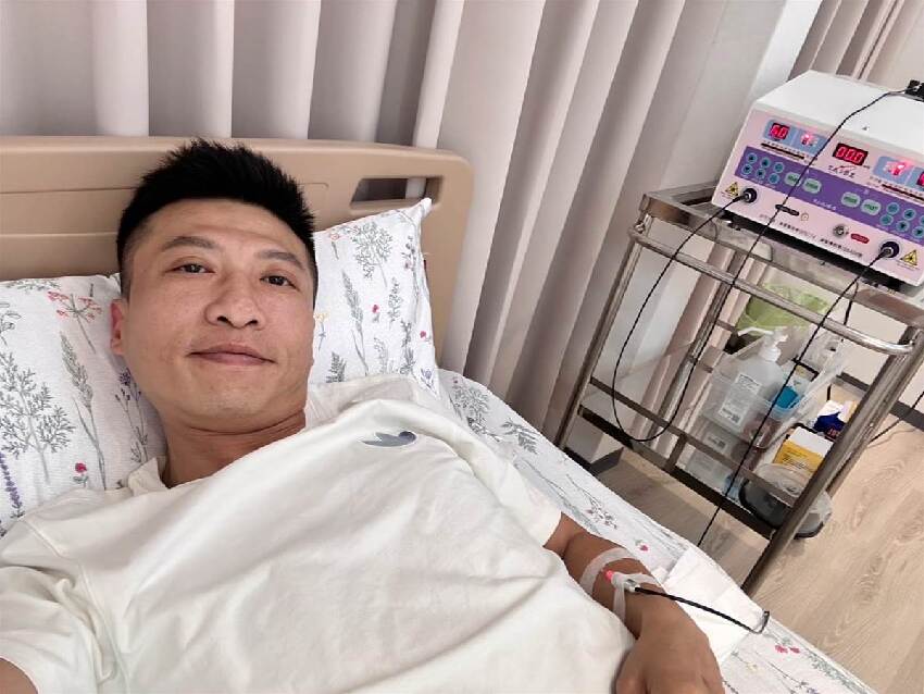 才爆出離婚！43歲台語歌王「無預警離開」　坦言「最對不起孩子們」黯然收攤