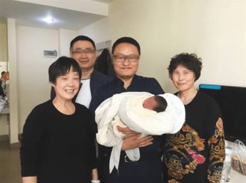 12年前，小夫妻雙雙遇.難，留下4枚冷凍胚胎，如今孕育成人！