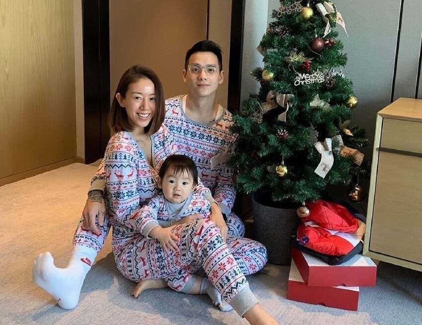 香港知名女星雪地秀豐滿身材，再婚嫁小8歲帥哥，生倆娃婚姻幸福