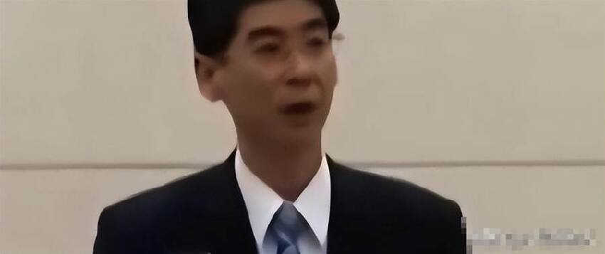 15 年前當眾喝下「核汙染水」的日本官員真實現況曝光眾人全看傻