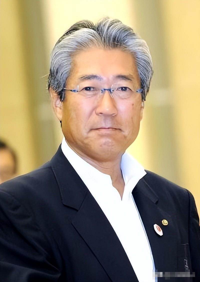 15 年前當眾喝下「核汙染水」的日本官員真實現況曝光眾人全看傻