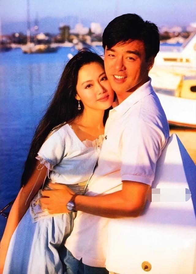 41歲仍拍三級片追求刺激？從豪門千金再到第一妖女，她在追求啥