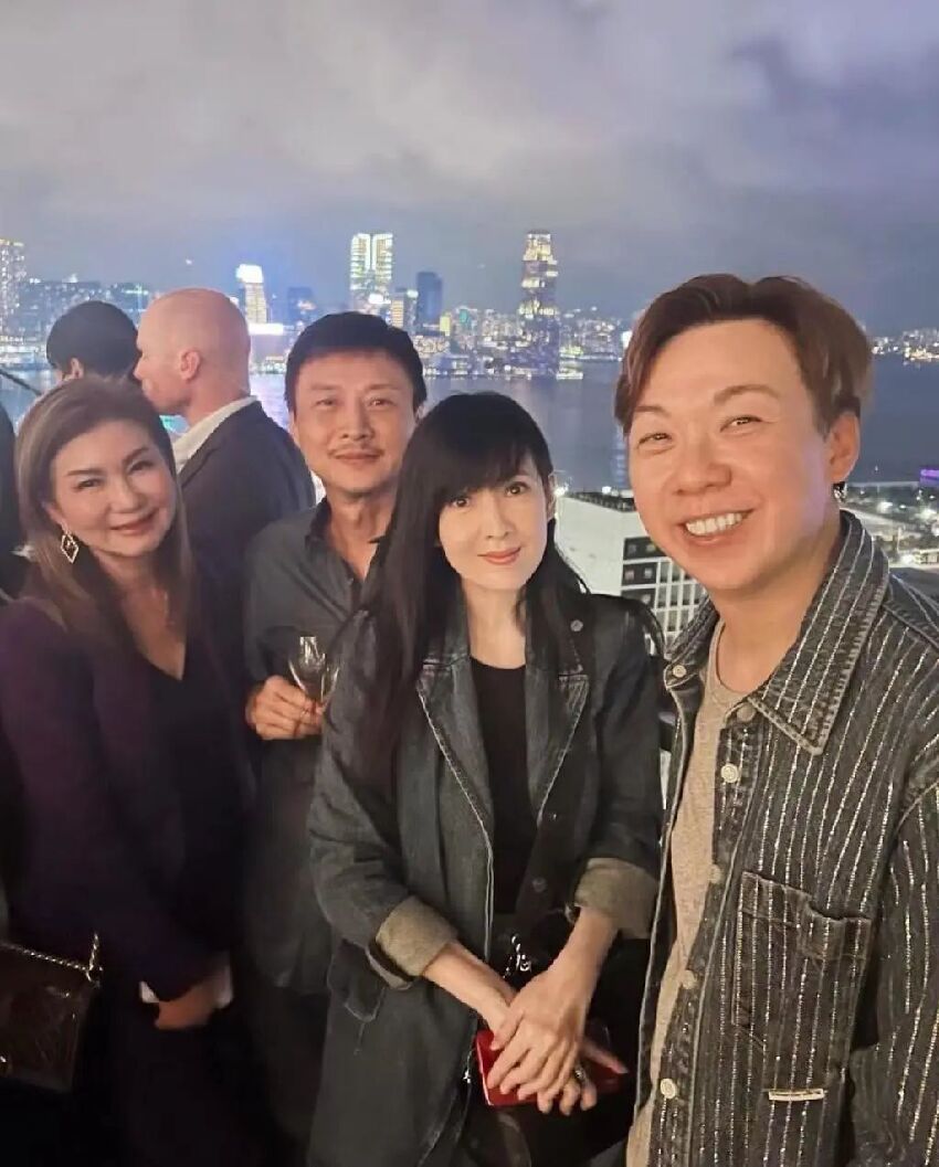 老公拍拖期間八次出軌！香港著名女神罕談夫妻間相處，大誇對方尊重婚姻