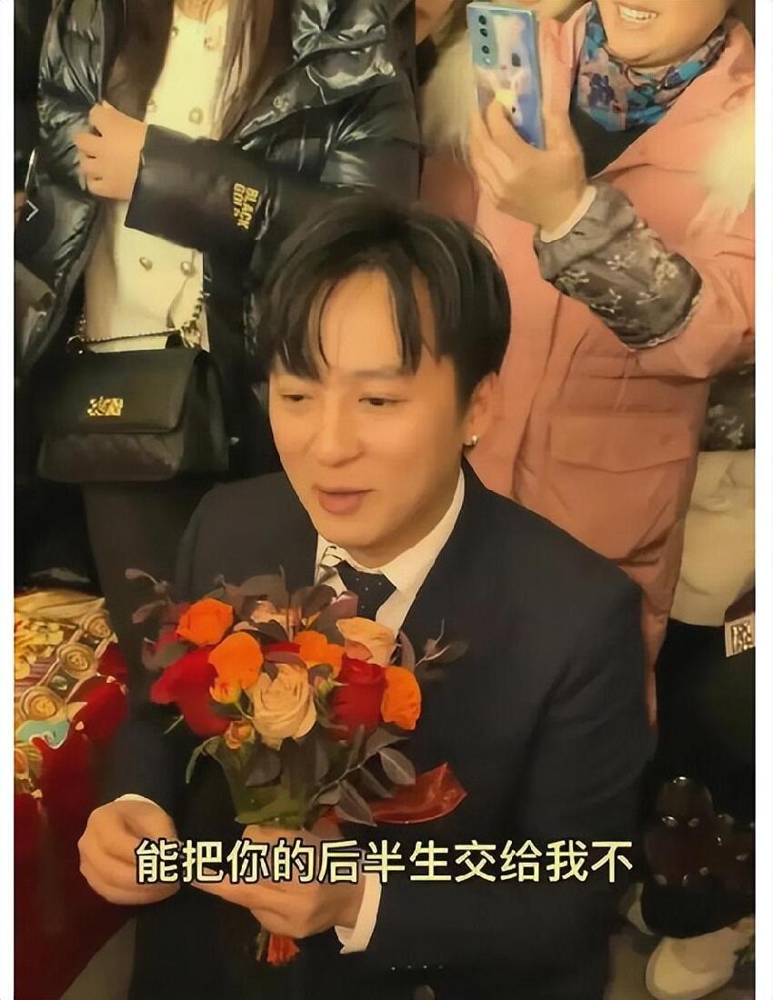 李喜梅與大雙在貴州舉行世紀婚禮，男方奶奶表情嚴肅，評論區淪陷