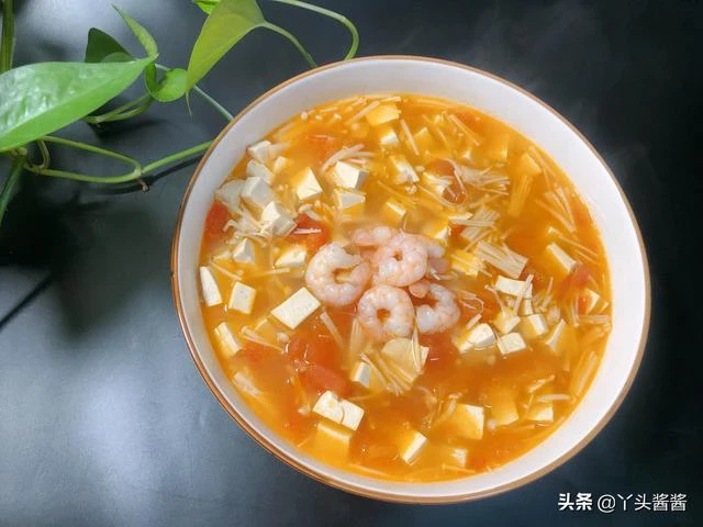 天熱出汗多，教你6道湯，清淡營養，消暑開胃，喝完一碗食慾大增