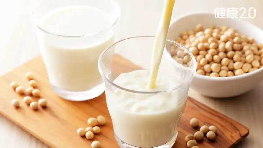 豆漿是痛風手下「猛將」醫生提醒：不想腎報廢「三種食物」盡量少吃