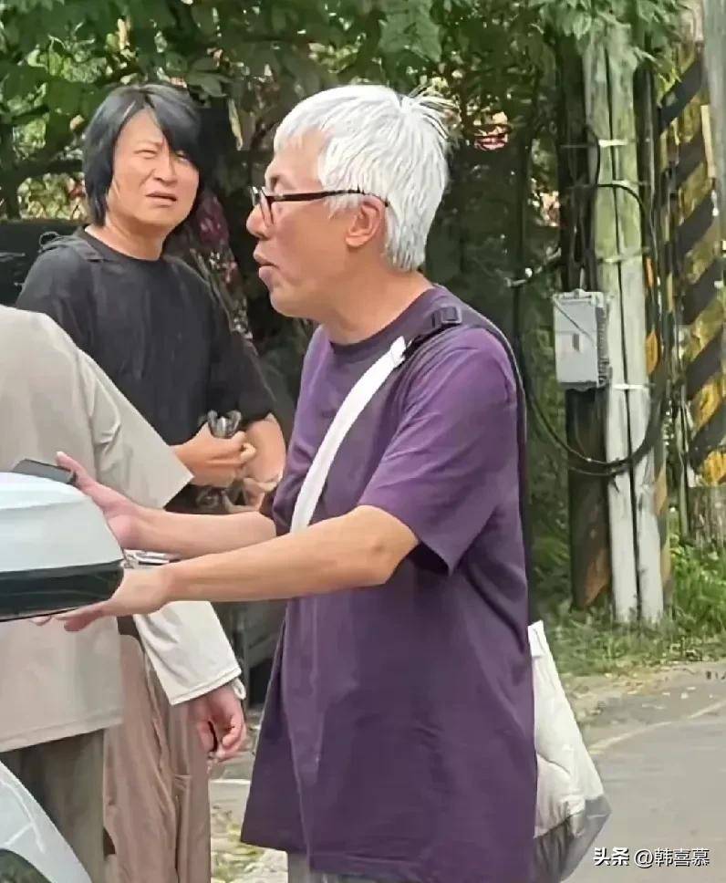 58歲台灣男歌手近況曝光！變白髮駝背翁，妻子已「交代後事」生病四月狀態堪憂