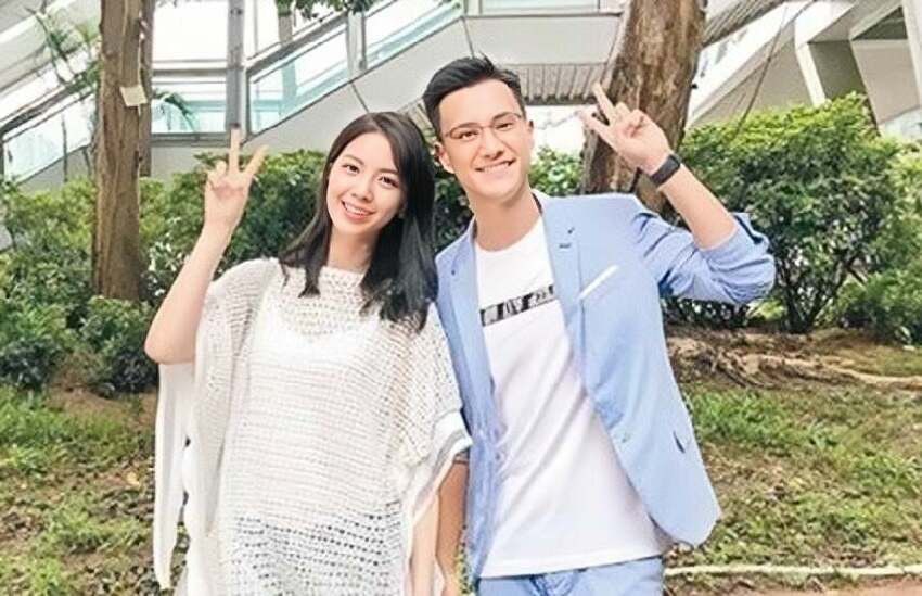 突發！TVB男星宣布和港姐女友分手，遺憾結束兩年多戀情，這段戀情確實有點「慘」！